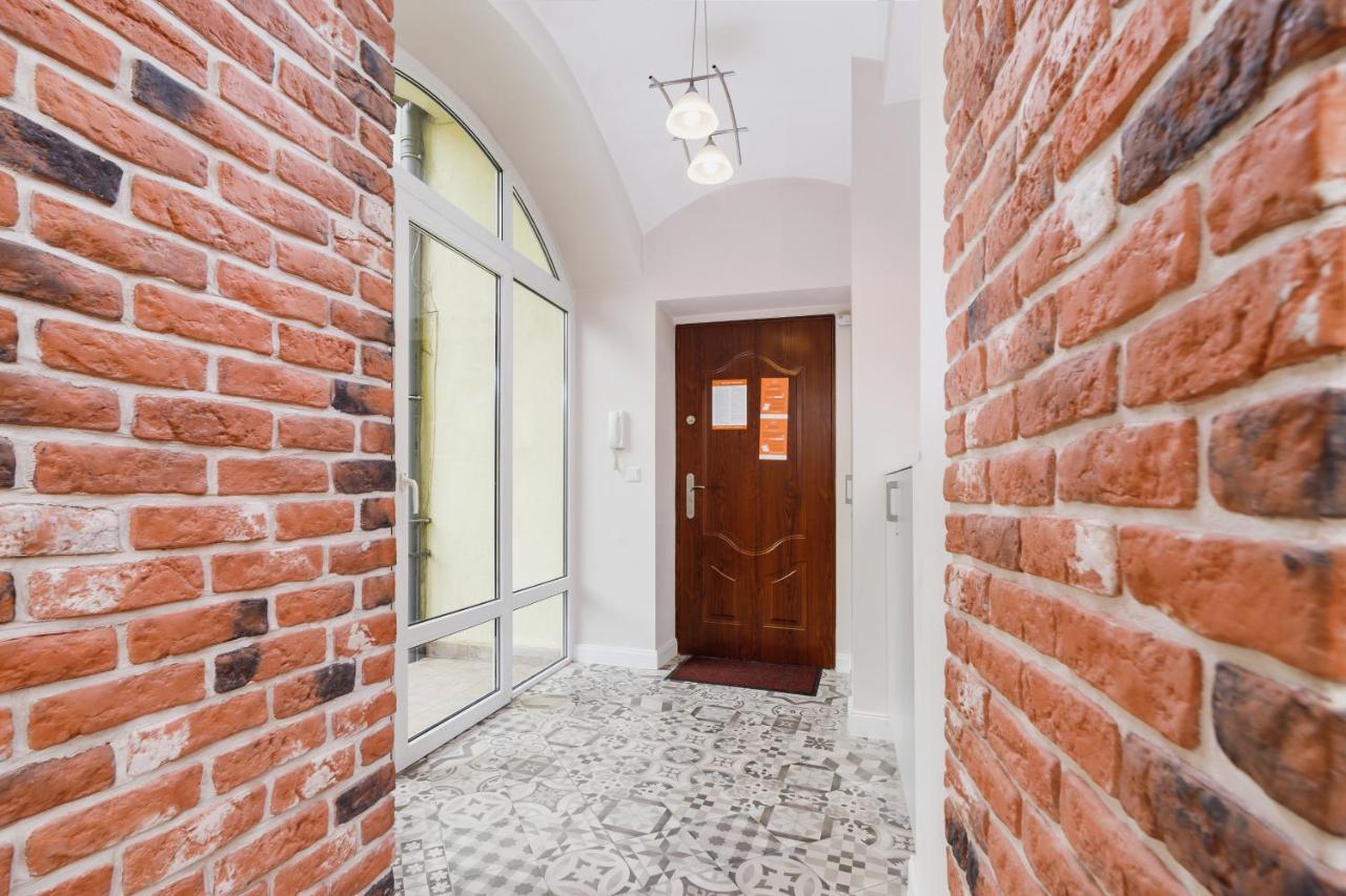 Modern Apartment Lubicz Kraków by Renters Exterior foto