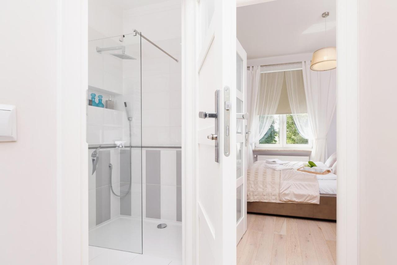 Modern Apartment Lubicz Kraków by Renters Exterior foto